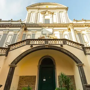 Casana On Christmas Alley By Napoliapartments Apartment
